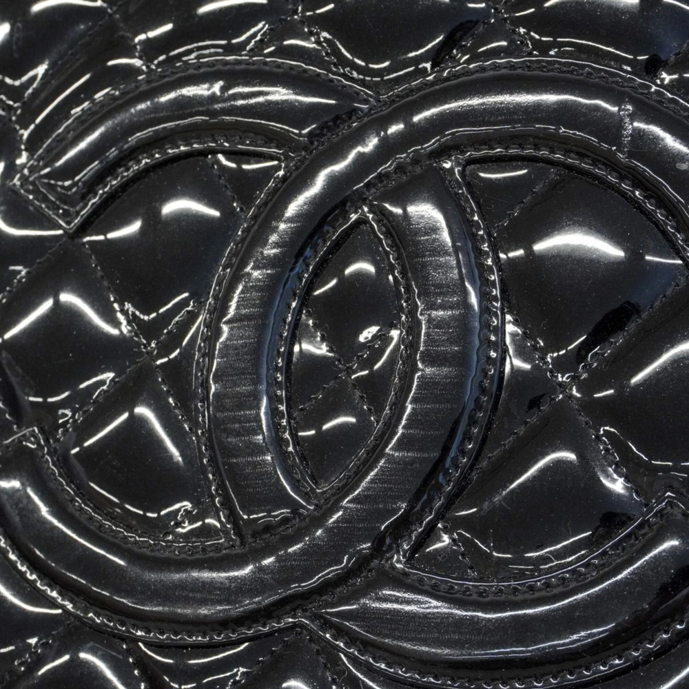 CHANEL Black Leather Tote Bag - Picture 13 of 15